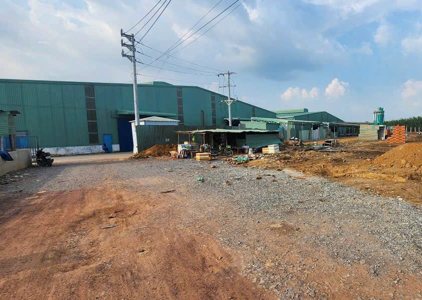 CHO THUÊ HOẶC BÁN NHÀ XƯỞNG VĨNH TÂN, TÂN UYÊN 45 TỶ.
